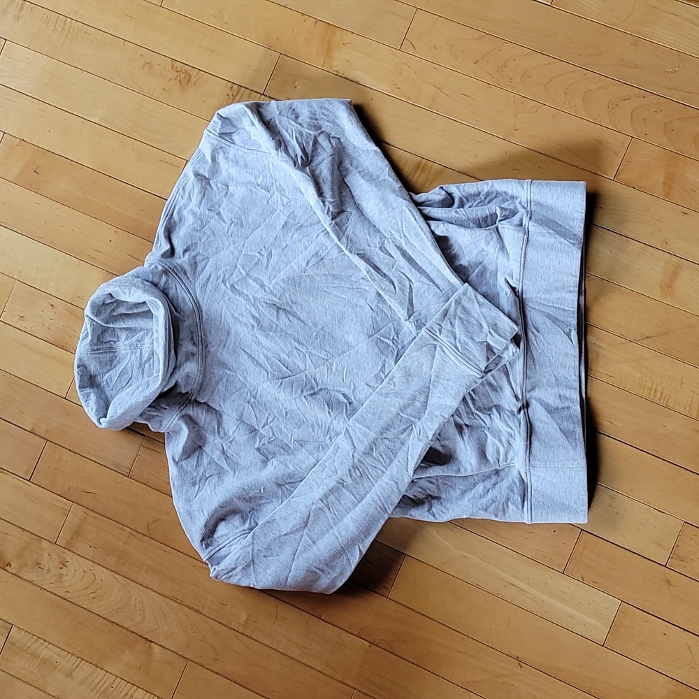 Lululemon Pullover Turtleneck Sweater